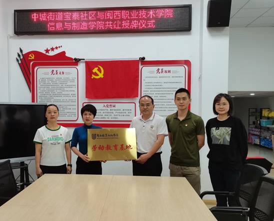 说明: f991e7617c0fe33f586c06e9b82aa10